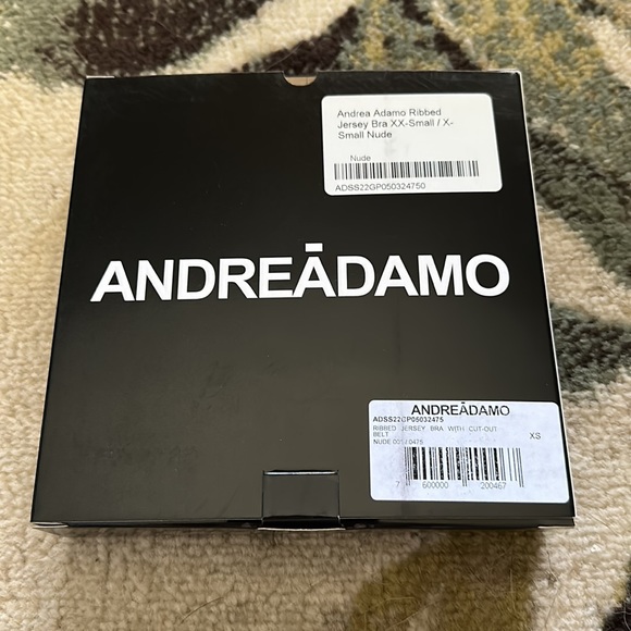 ANDREĀDAMO Ribbed Cut-Out Halter Neck Bra Top - Picture 6 of 7